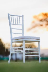 silla tiffany blanca